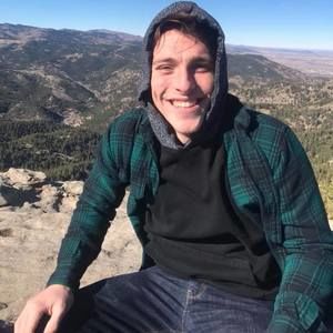 Meet your Posher, Casey